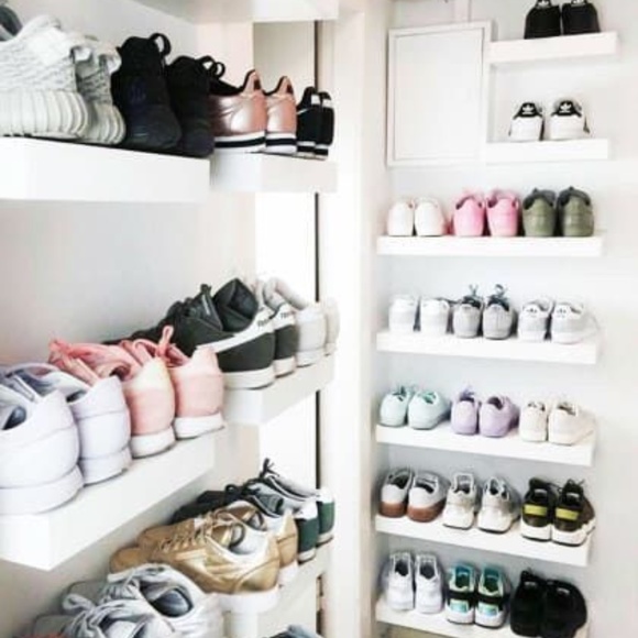 Meet your Posher, Kaitlin - Picture 9 of 11